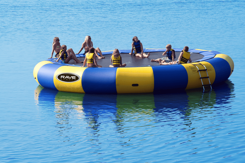 RAVE Sports Water Trampoline Classic Aqua Jump 25'